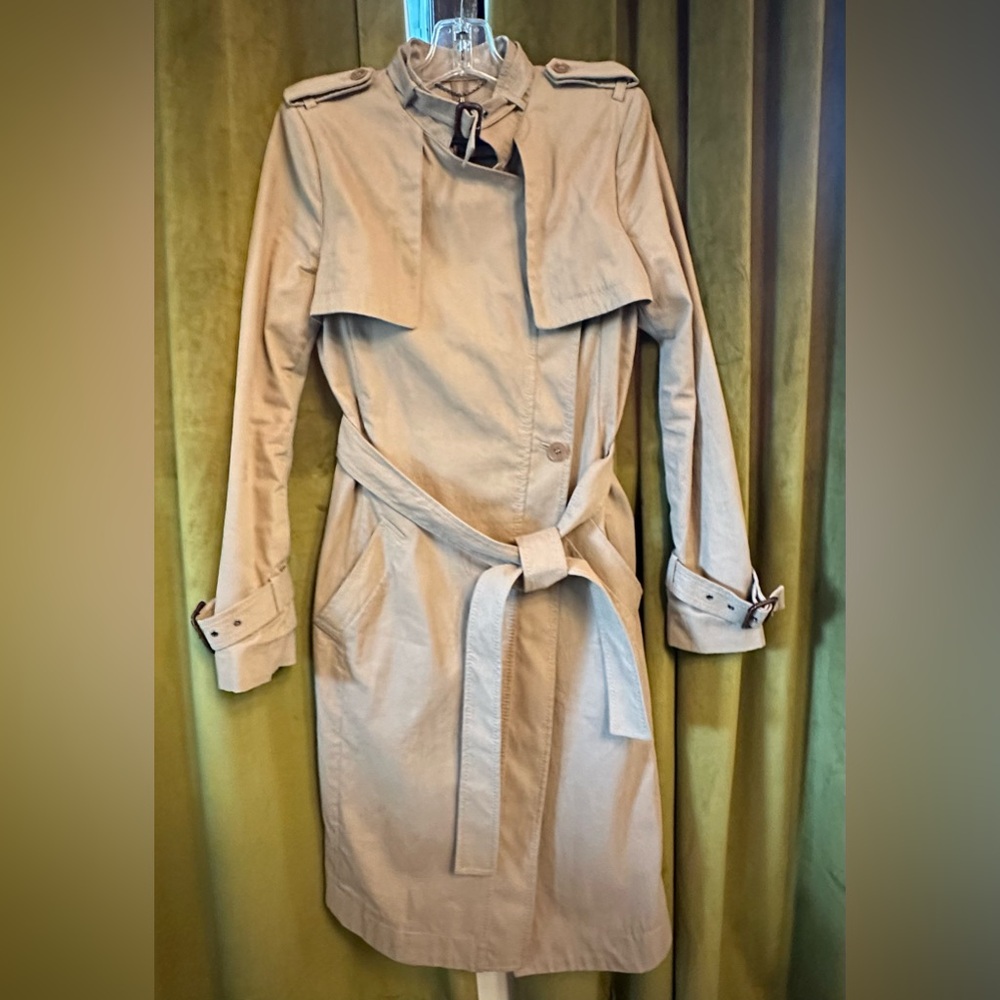 BCBGMaxAzria Light Tan Trench Coat